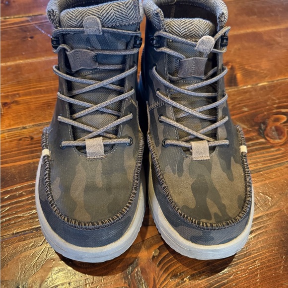 Hey Dude Bradley “Woodland Camo” Boots - Picture 3 of 5